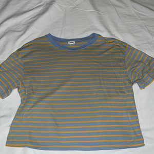 Garage Womens Small Short Sleeve Top striped. EUC. Garage womens
